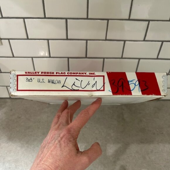 Vntg Valley Forge Nylon FLAG Flown Over Capitol 3'x5' with Box & COA 1987-Levin - Picture 5 of 6